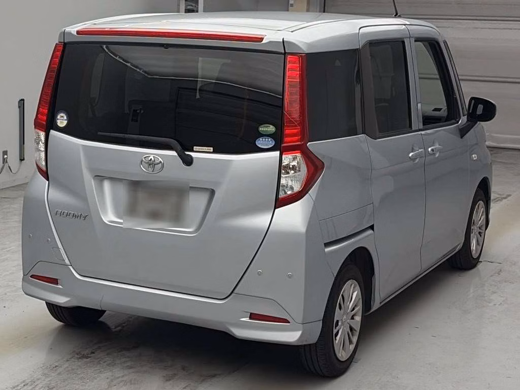 TOYOTA ROOMY