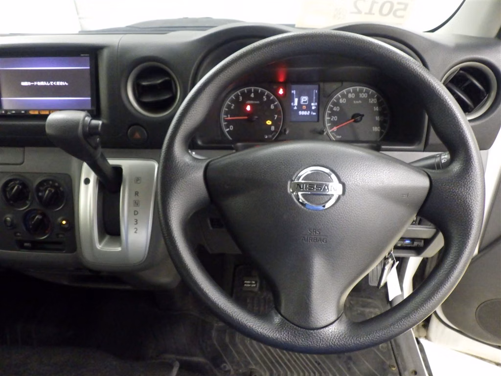 NISSAN NV350 CARAVAN