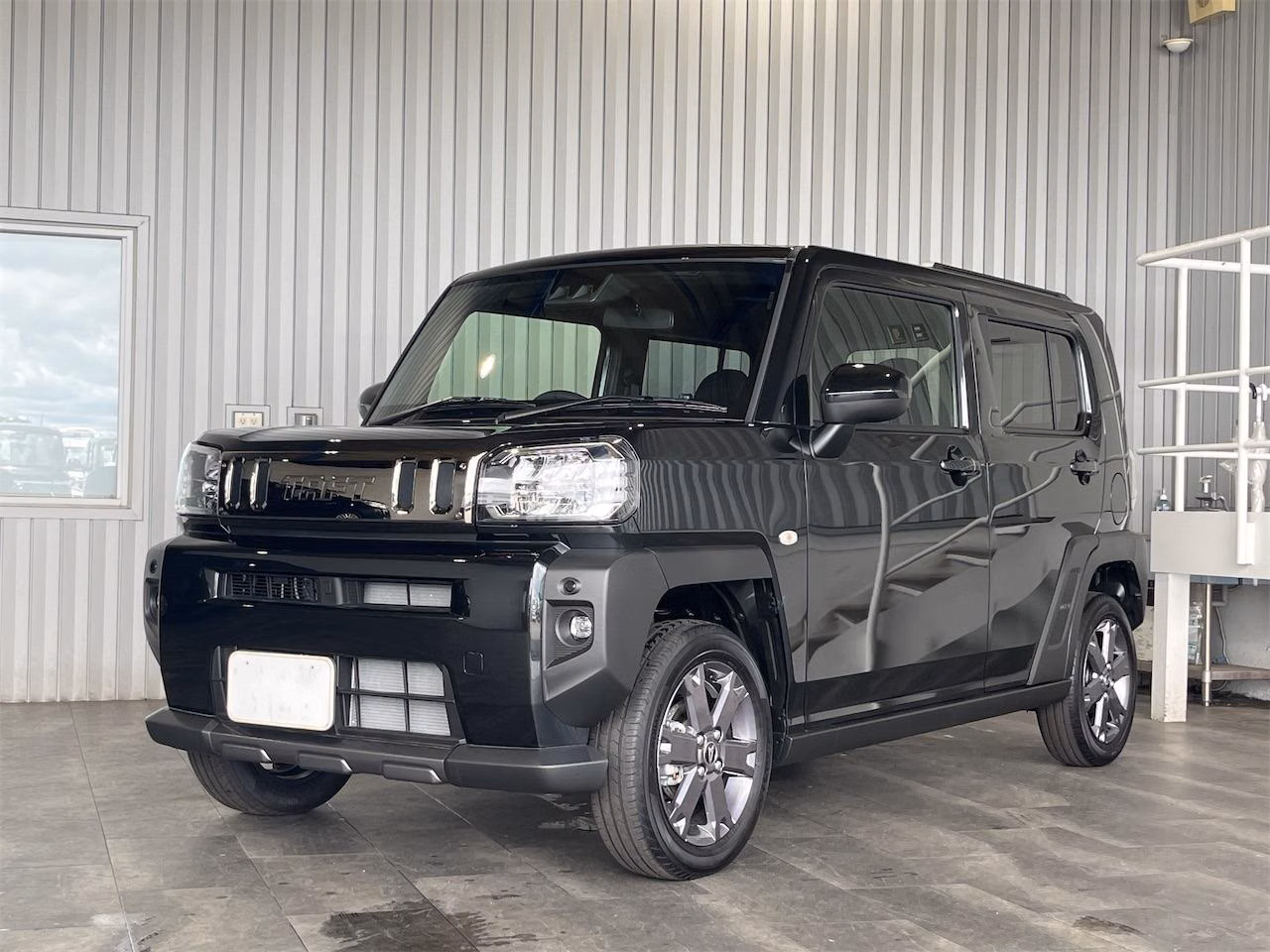 DAIHATSU TAFT