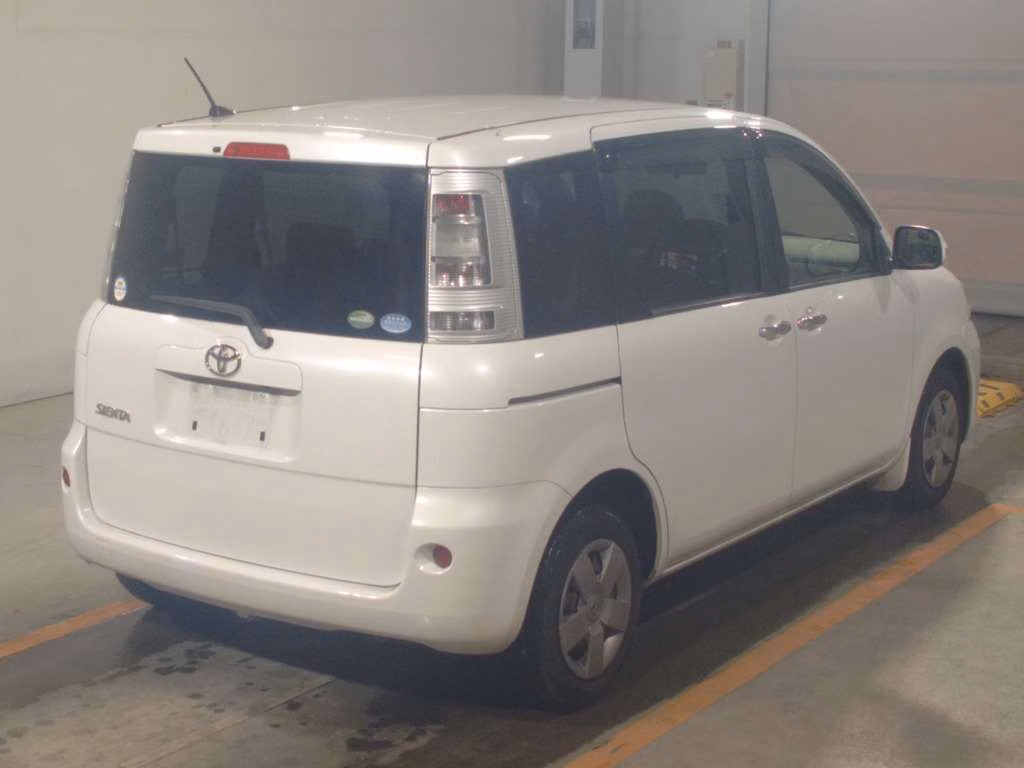 TOYOTA SIENTA