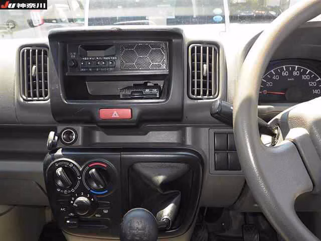MITSUBISHI MINICAB