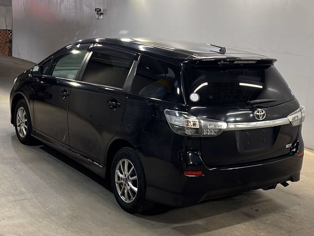 TOYOTA WISH