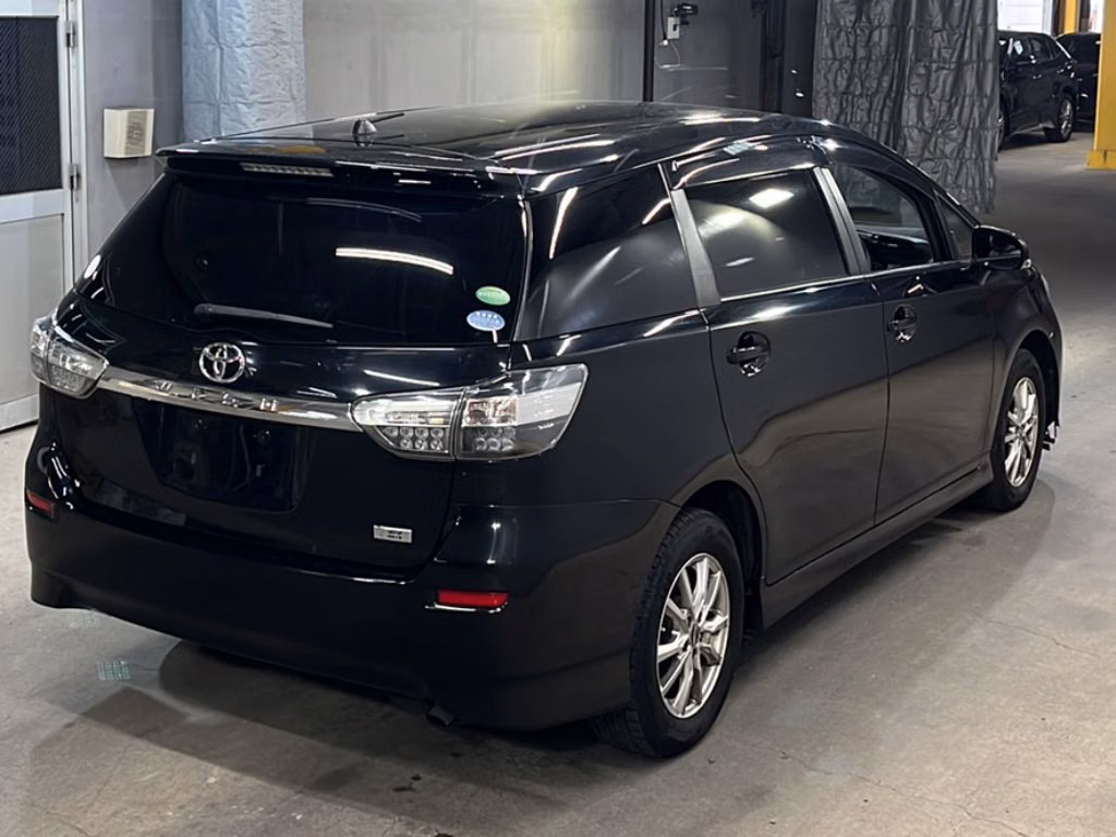 TOYOTA WISH