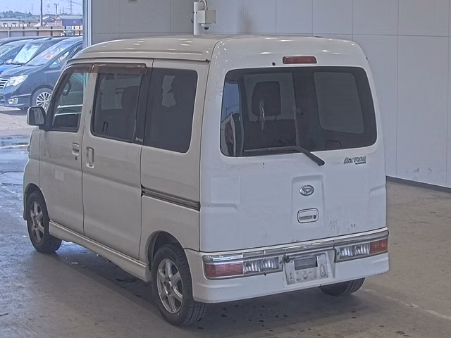 DAIHATSU ATRAI