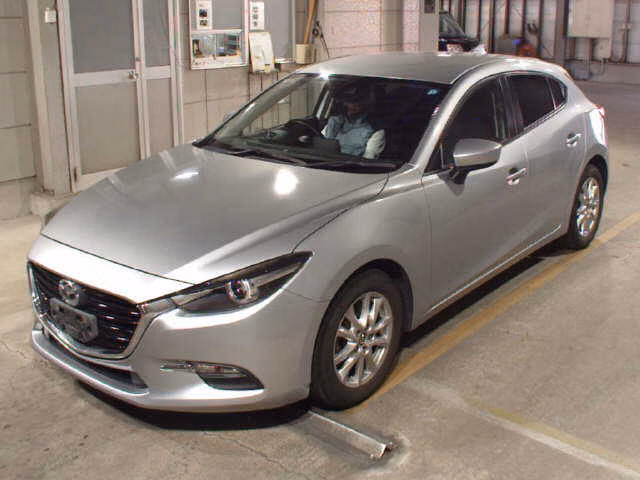 MAZDA AXELA