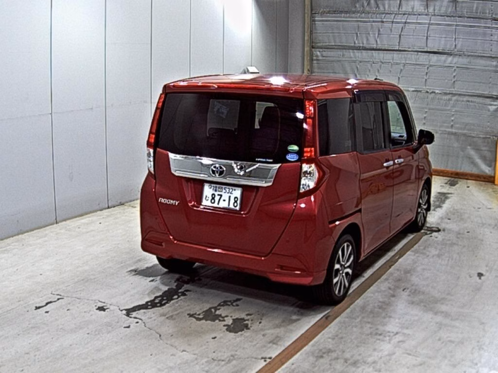 TOYOTA ROOMY