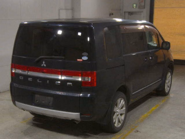 MITSUBISHI DELICA D:5