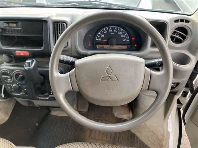 MITSUBISHI MINICAB