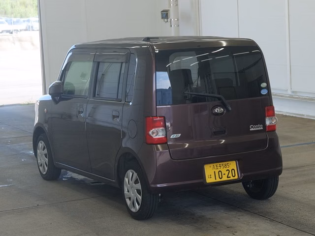 DAIHATSU MOVE CONTE