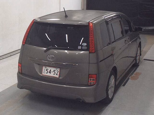TOYOTA ISIS