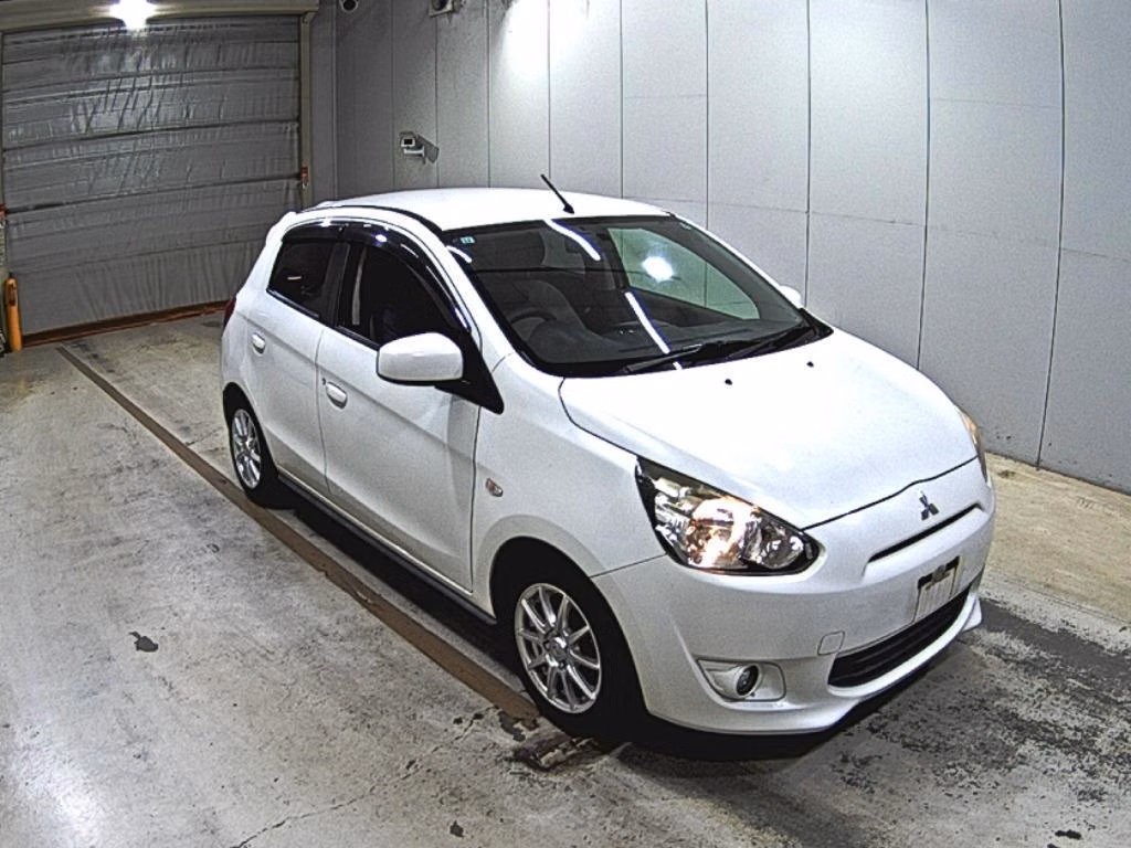 MITSUBISHI MIRAGE