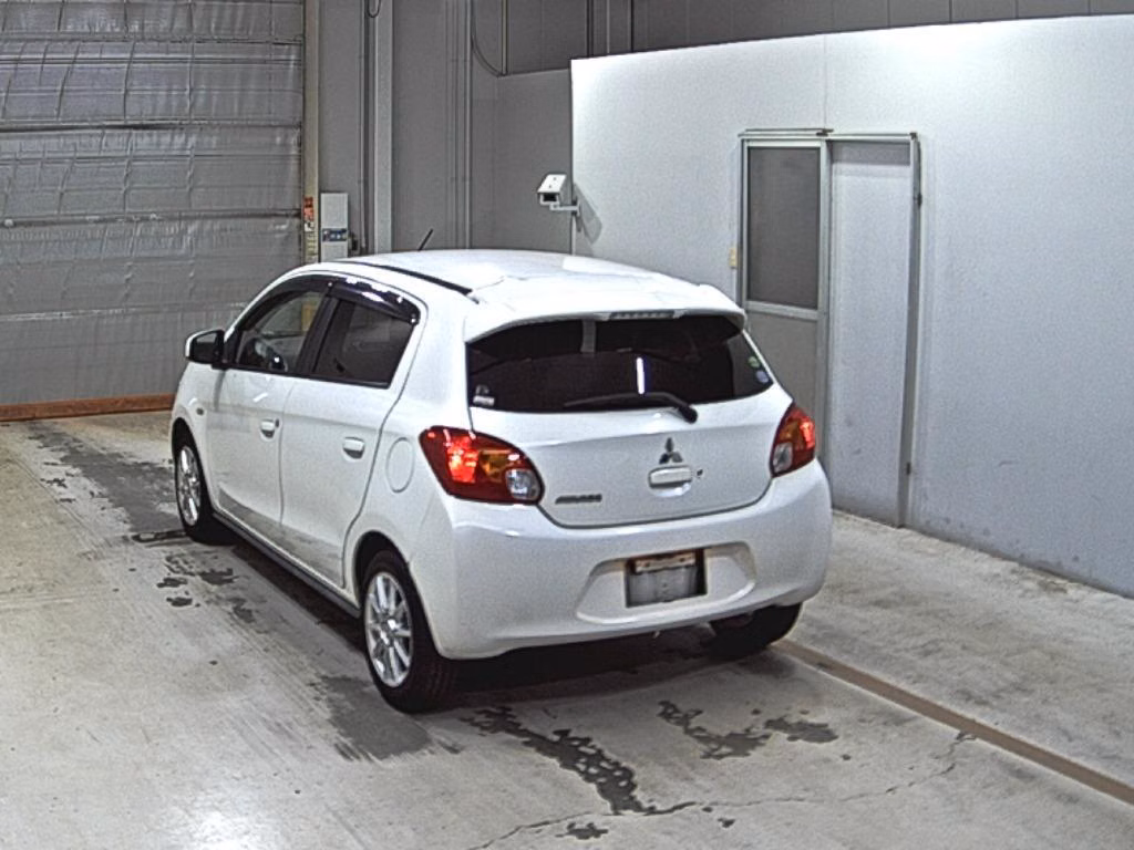 MITSUBISHI MIRAGE