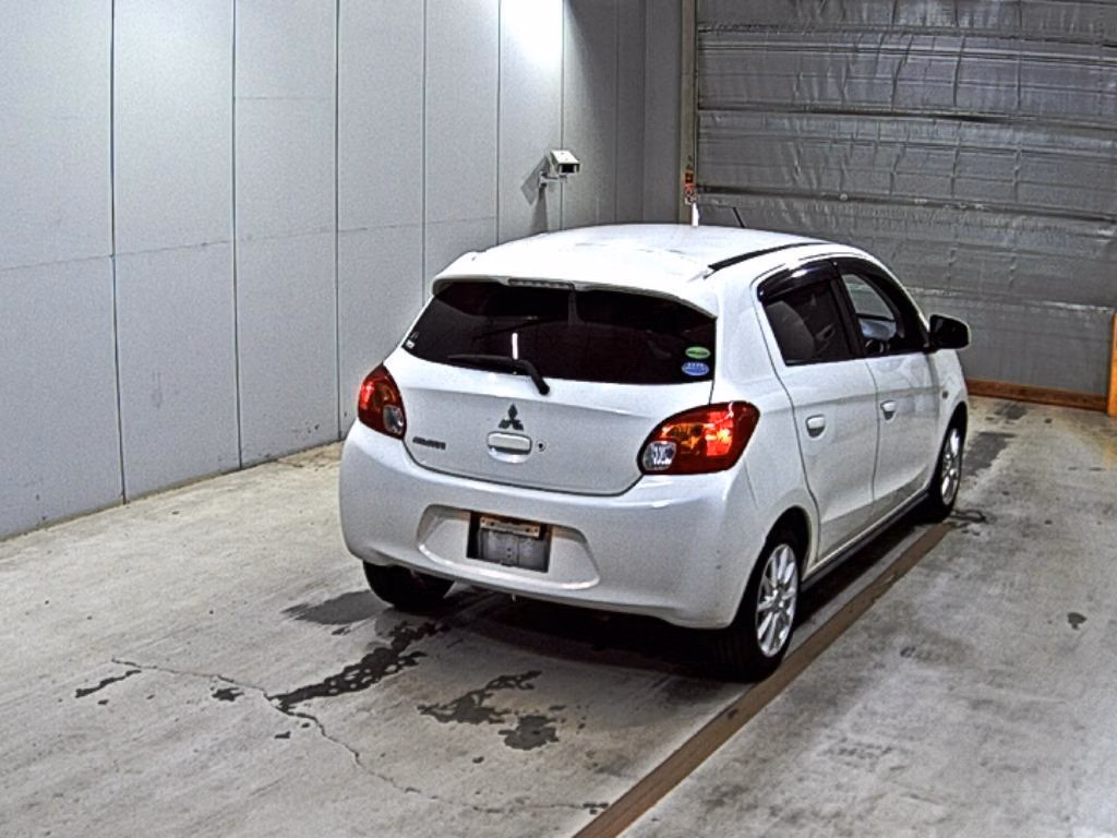 MITSUBISHI MIRAGE