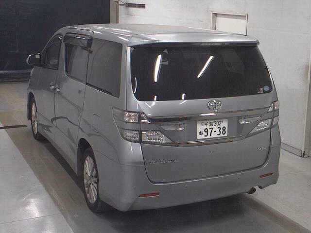 TOYOTA VELLFIRE