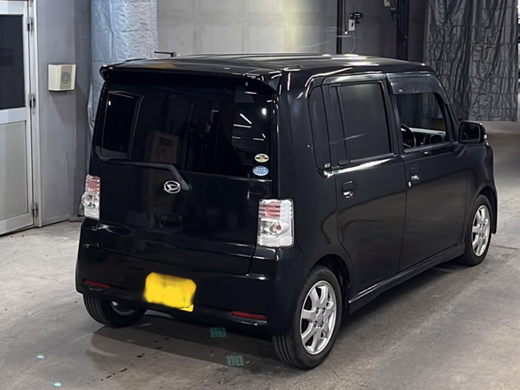 DAIHATSU MOVE CONTE