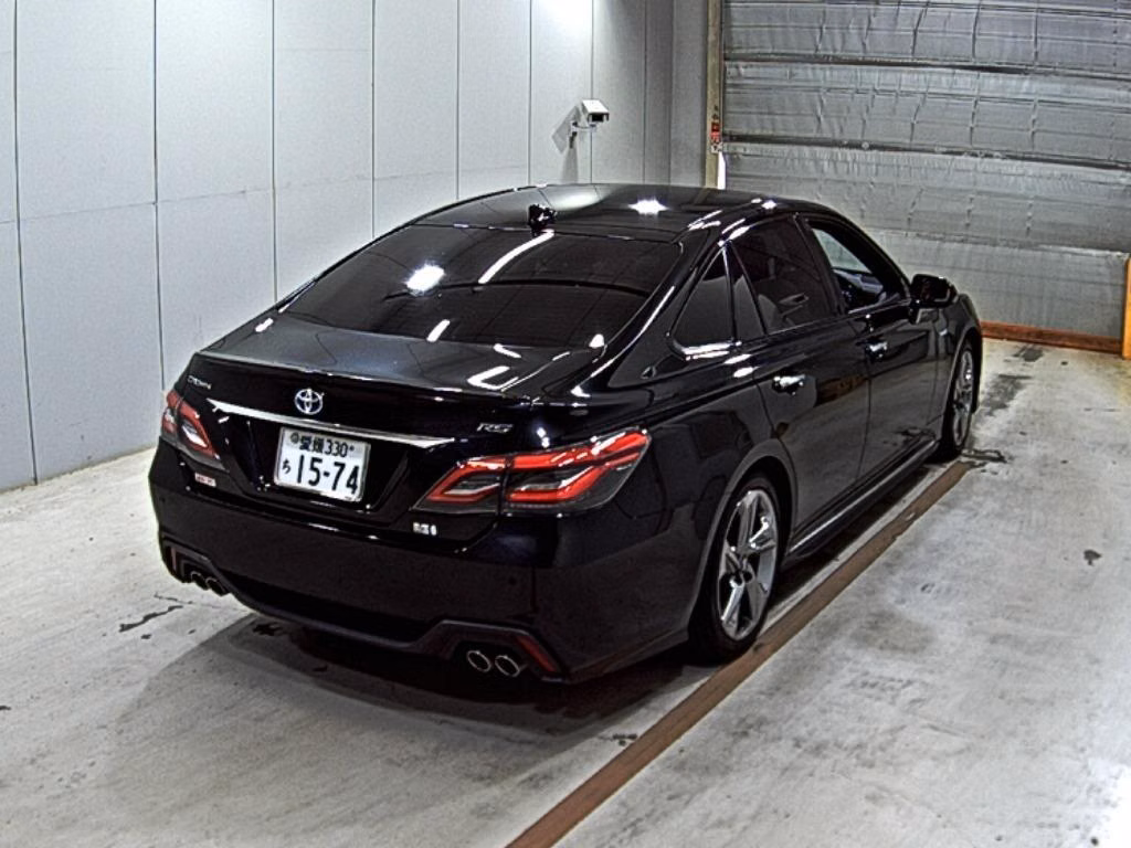 TOYOTA CROWN