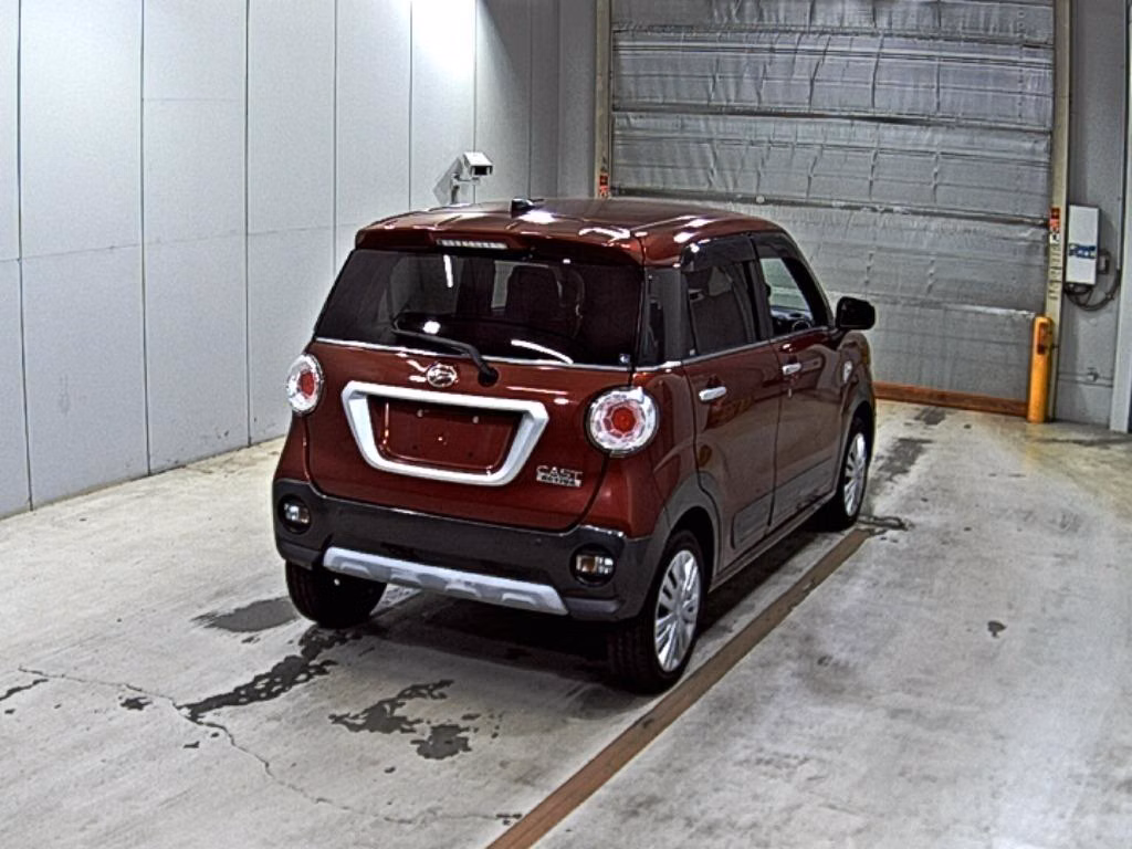 DAIHATSU CAST
