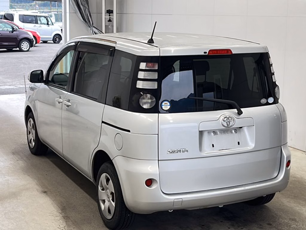 TOYOTA SIENTA
