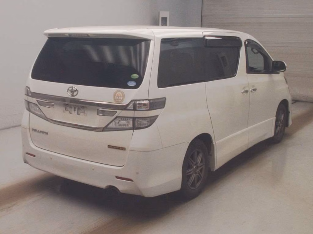 TOYOTA VELLFIRE
