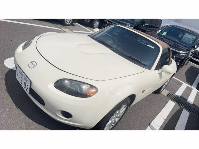 MAZDA ROADSTER