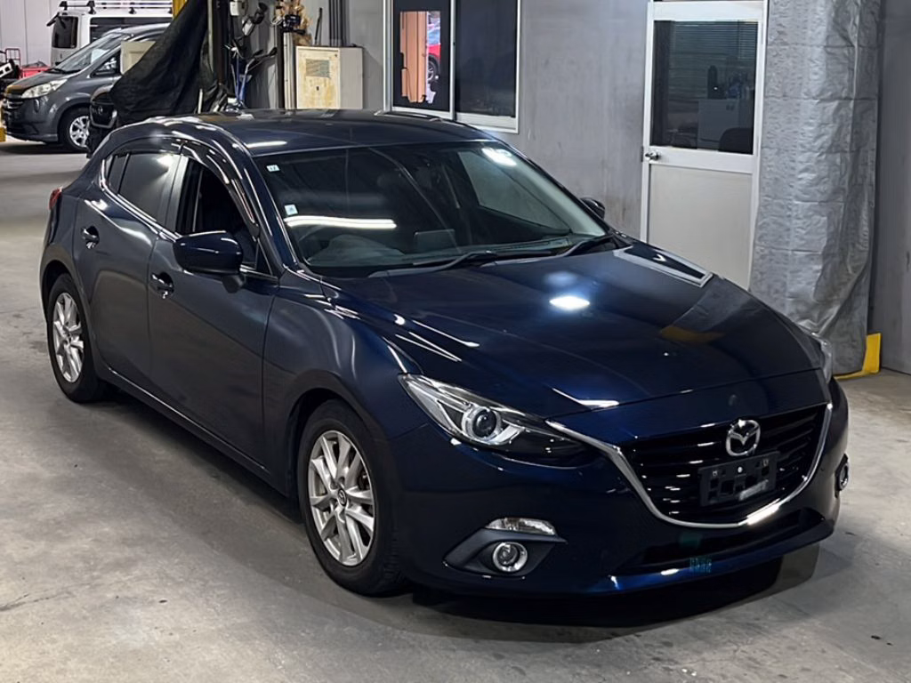 MAZDA AXELA