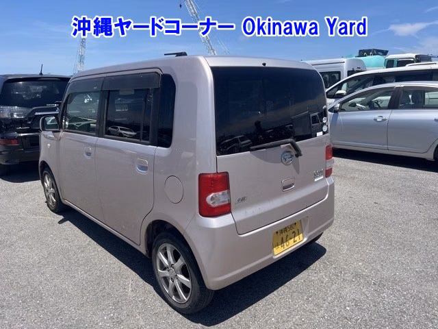 DAIHATSU MOVE CONTE