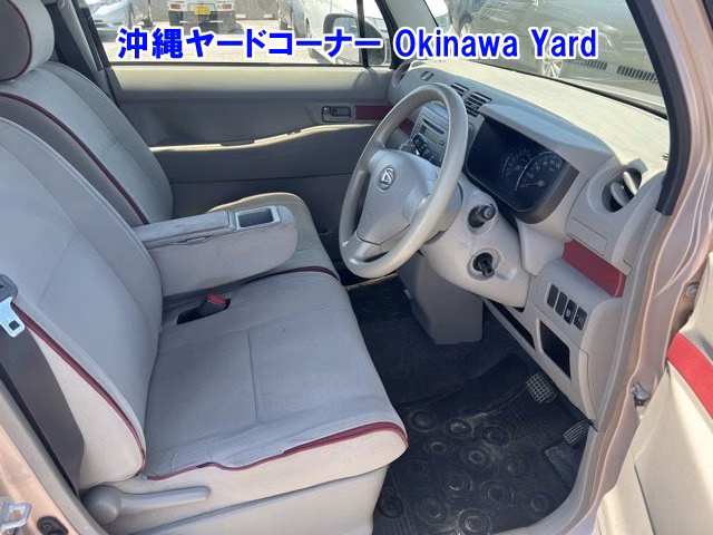 DAIHATSU MOVE CONTE