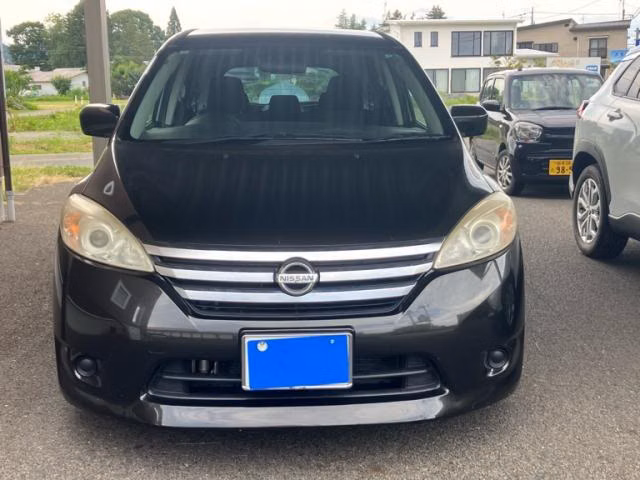 NISSAN LAFESTA