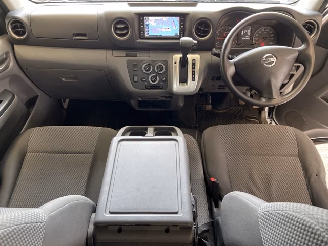 NISSAN NV350 CARAVAN