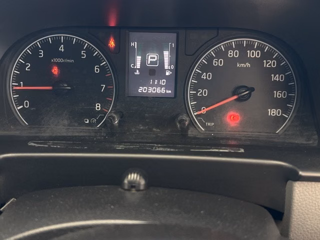 NISSAN NV350 CARAVAN