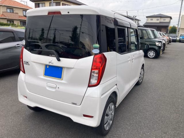 MITSUBISHI EK SPACE