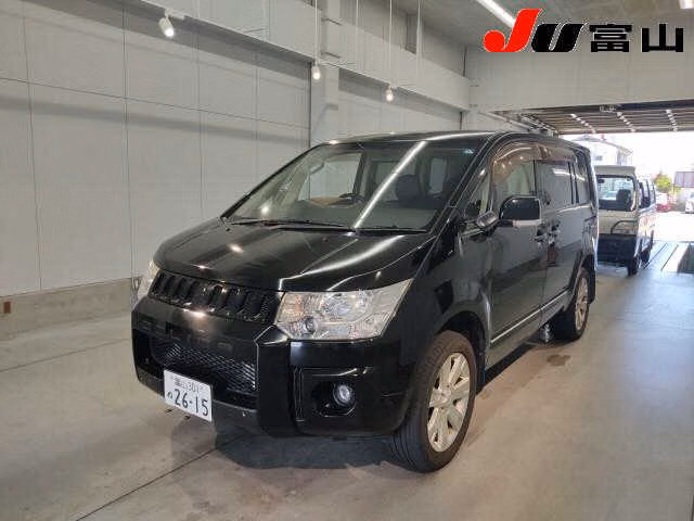 MITSUBISHI DELICA D:5