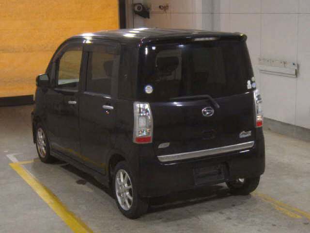 DAIHATSU TANTO EXE