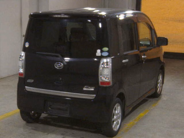 DAIHATSU TANTO EXE