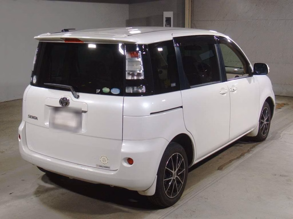 TOYOTA SIENTA
