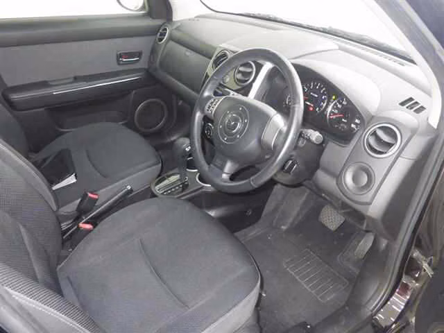 MAZDA VERISA