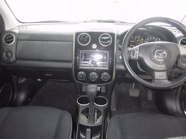 MAZDA VERISA