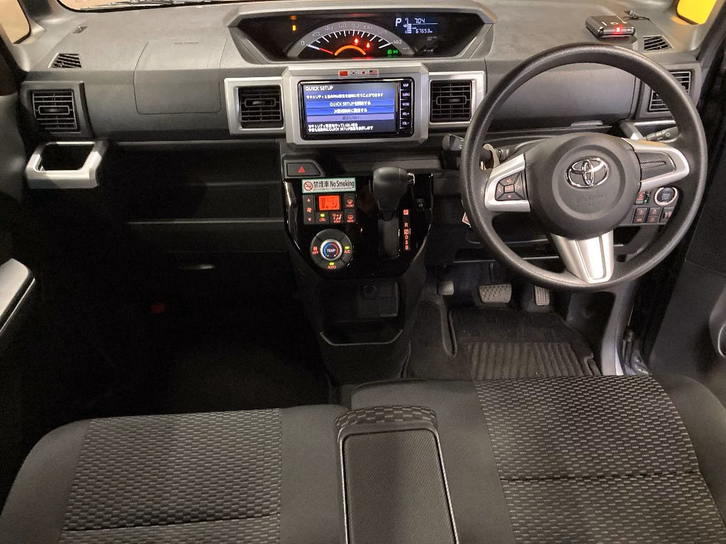 TOYOTA PIXIS MEGA