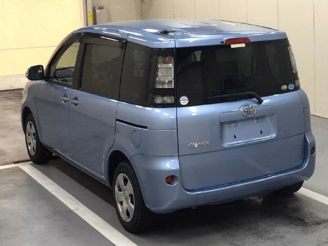 TOYOTA SIENTA