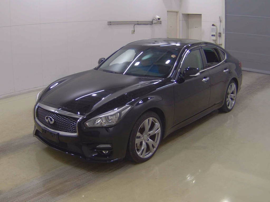 NISSAN FUGA
