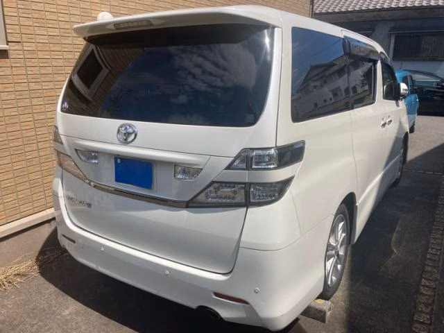 TOYOTA VELLFIRE