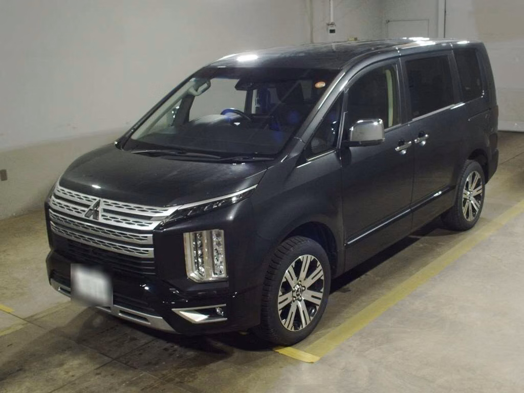 MITSUBISHI DELICA D:5