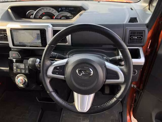 DAIHATSU WAKE