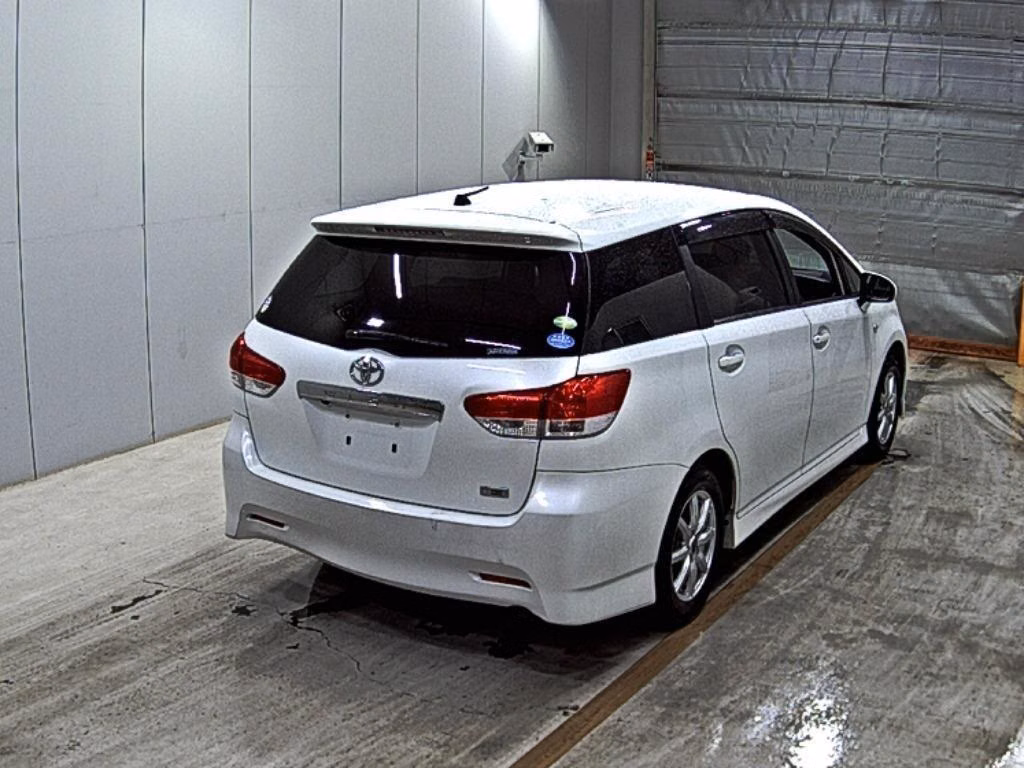 TOYOTA WISH