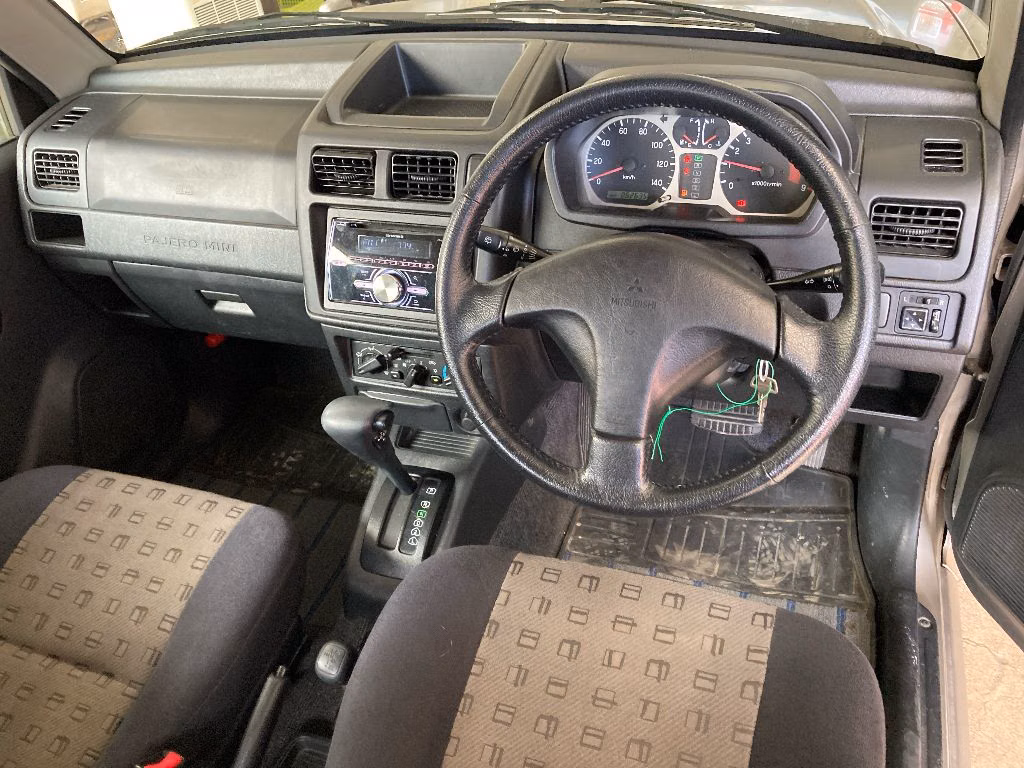 MITSUBISHI PAJERO MINI