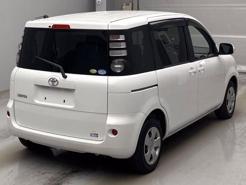 TOYOTA SIENTA