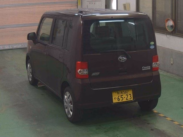 DAIHATSU MOVE CONTE
