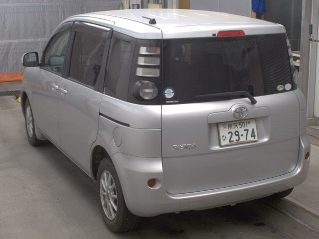 TOYOTA SIENTA