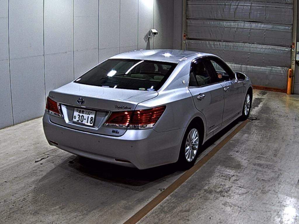 TOYOTA CROWN