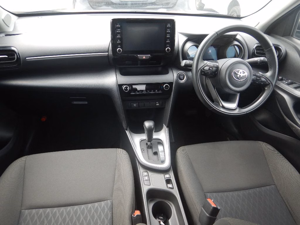TOYOTA YARIS CROSS